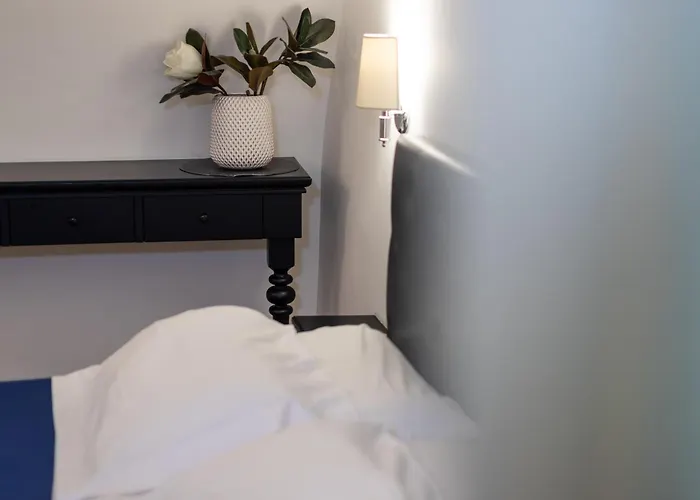 Le Piccole Lune Di Monti *