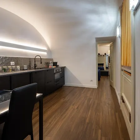 Le Piccole Lune Di Monti Apartment Rome
